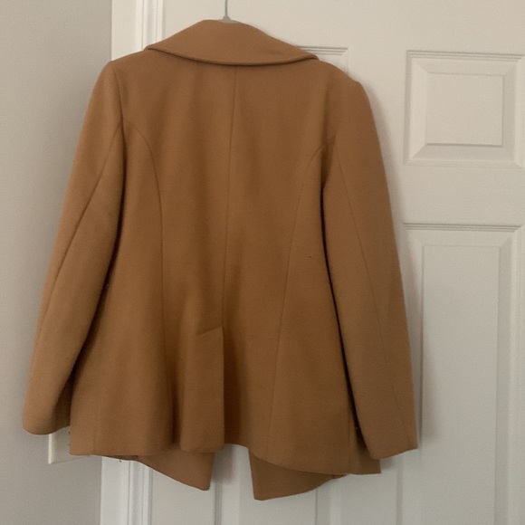GAP short pea coat double breasted. Good condition. Size Large - Picture 3 of 3
